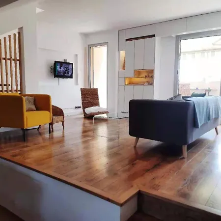 Appt 70m2, 3p, Toit-terrasse, Vue Mer, Proche דירה *